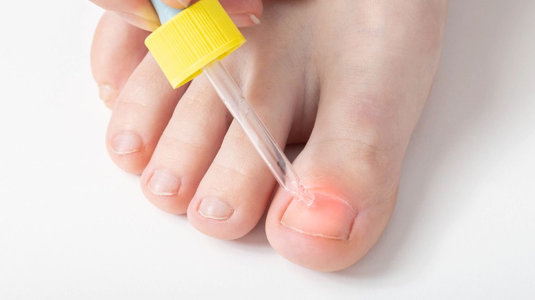 Toenail strengthener