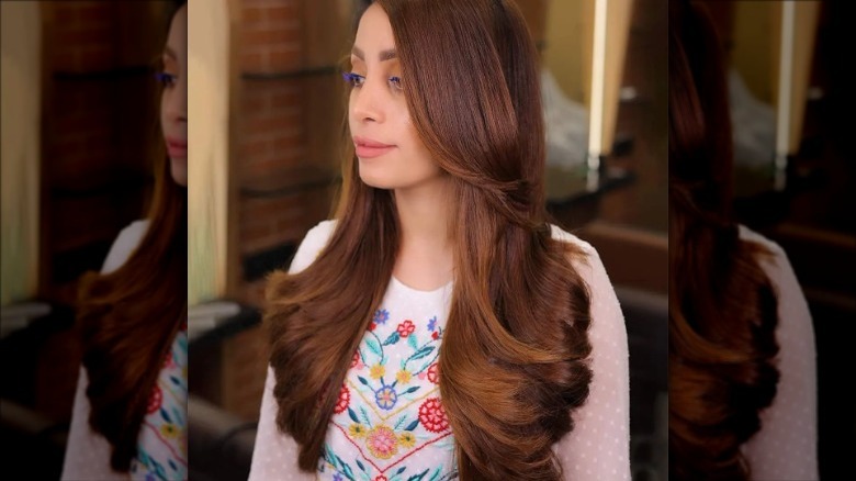 long hair with chin length side bang