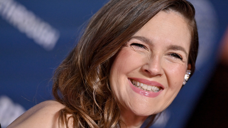 Drew Barrymore attends the 11th Breakthrough Prize Ceremony at Barker Hangar on April 05, 2025.