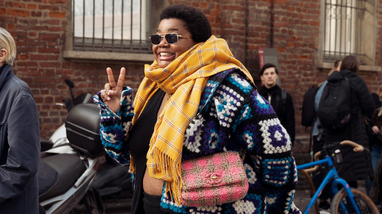 Yellow scarf peace