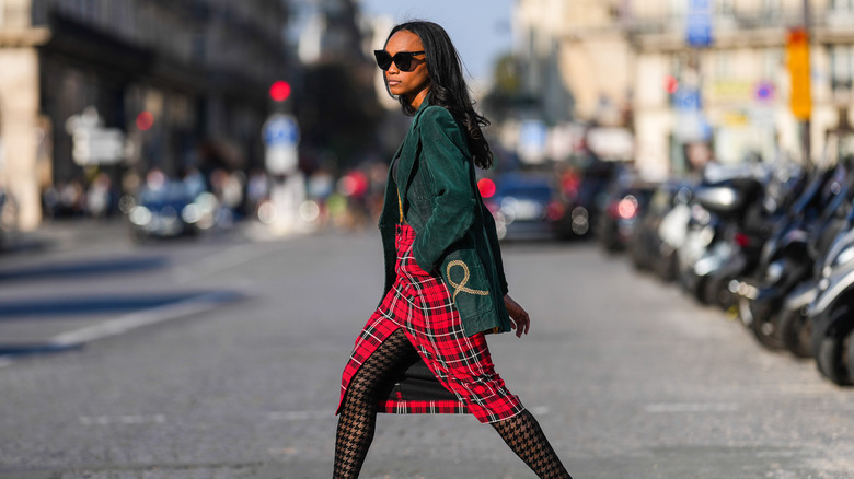 Green coat tartan skirt 