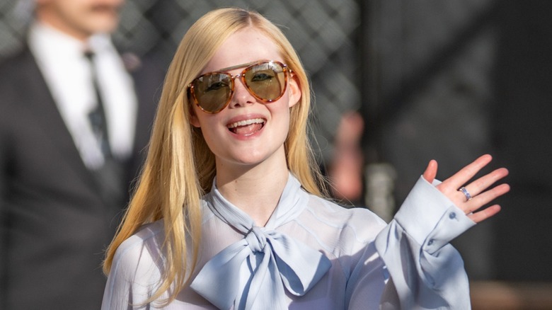 Elle Fanning waving in 2020