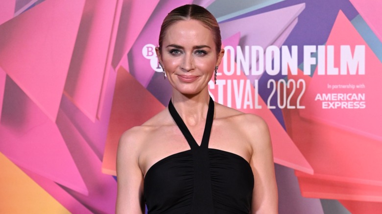 Emily Blunt on the red carpet for the premiere of The English in 2022