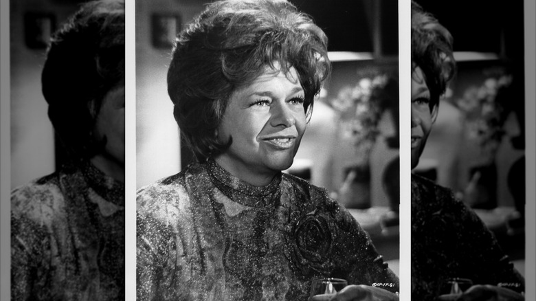 Estelle Parsons smiling in the movie 'For Pete's Sake' in 1974