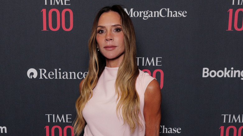 Victoria Beckham smiles on the red carpet in 2026