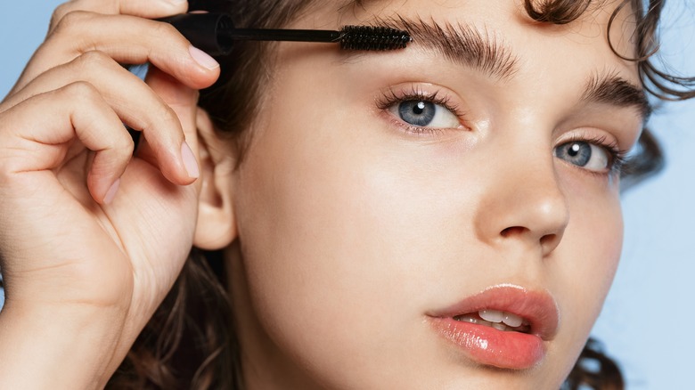 Using brow gel