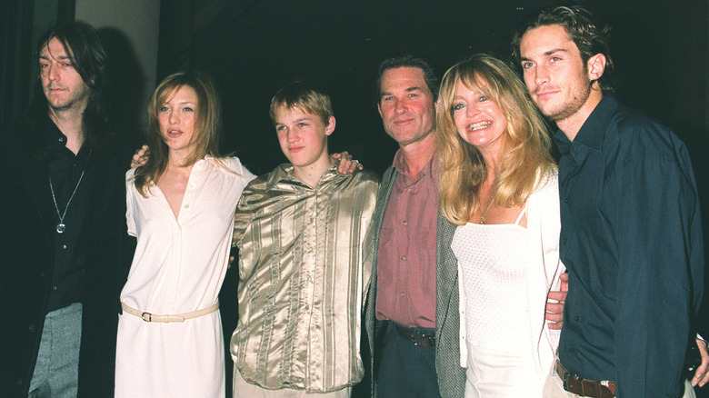 Goldie Hawn and Kurt Russell posing together