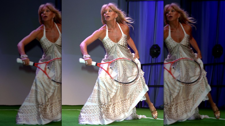 Goldie Hawn playing tennis in heels
