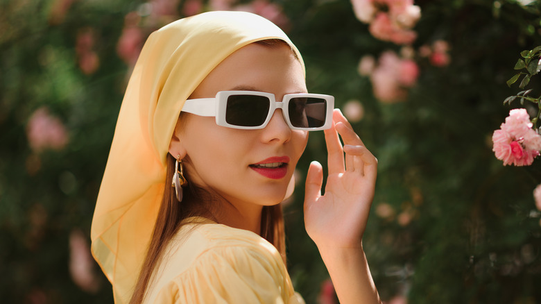 Woman wearing sunglasses