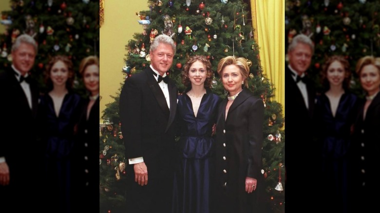 Bill, Chelsea, and Hillary, Clinton NYE 1999