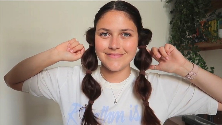 Woman with bubble braids