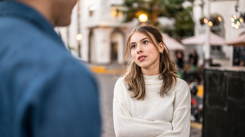 Couple argue over bills