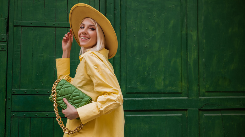 How To Pull Off An Oversized Shirt Look When You're Petite