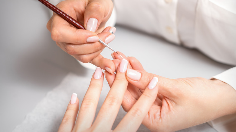 french tip manicure