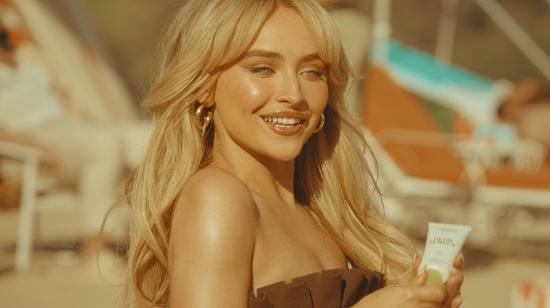 Sabrina Carpenter music video