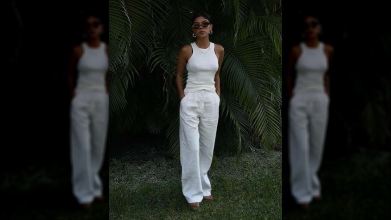 Monochromatic white summer look