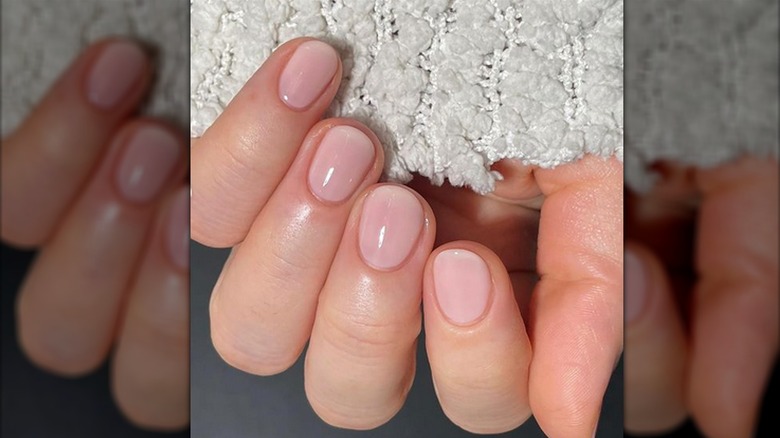 Milky pink-peach manicure