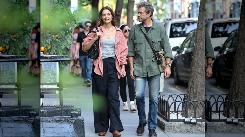 Katie Holmes walking with Joshua Jackson in New York City
