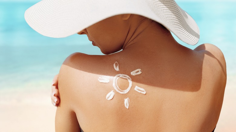 woman with sunscreen