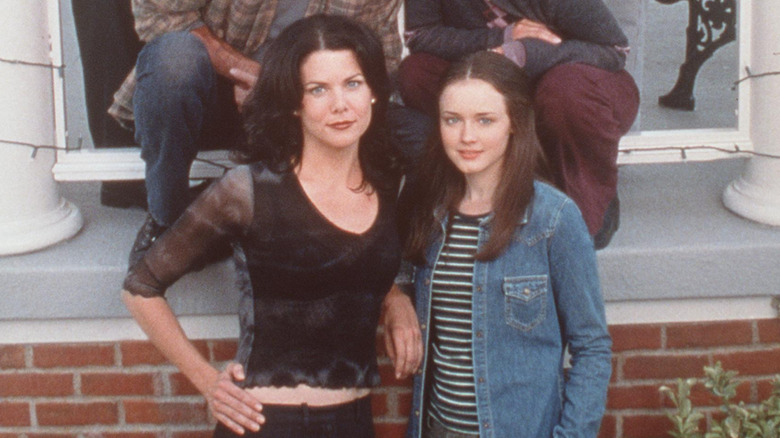 Rory and Lorelai Gilmore on the set of Gilmore Girls