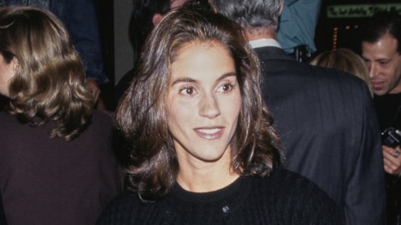 Jami Gertz at the Sleepers premiere in 1996 with a shoulder length, glossy hairdo