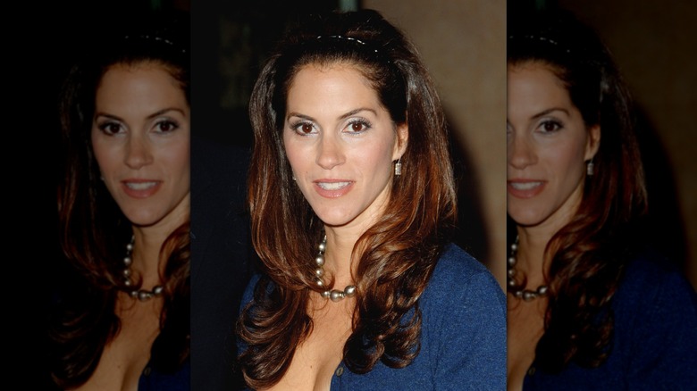 Jami Gertz with a long, brunette blowout at a 2006 event