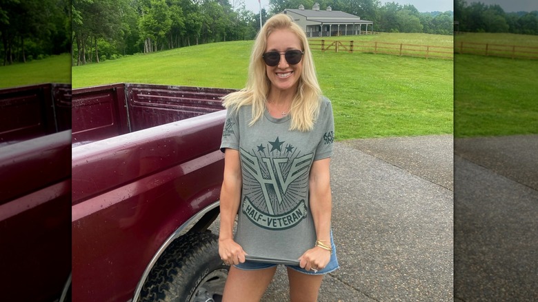 Jennifer Hegseth wearing a gray t-shirt