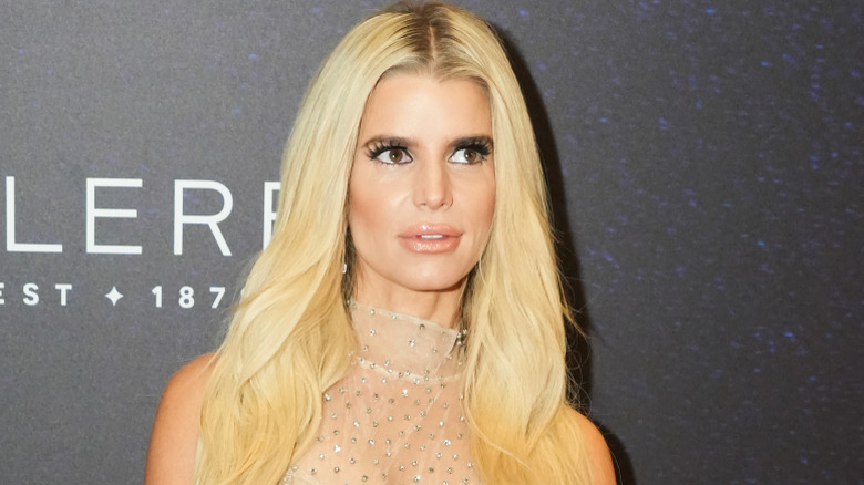 Jessica Simpson with wavy hair