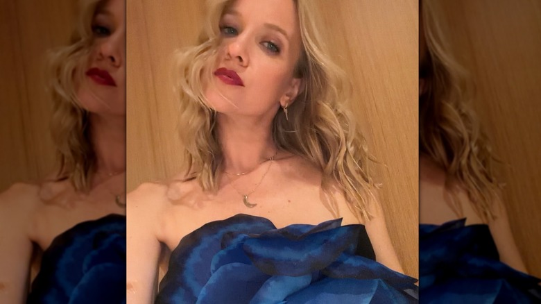 Jessy Schram posted a selfie of herself dressed up for an event (April 2026)