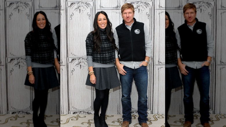 Joanna and Chip Gaines posing