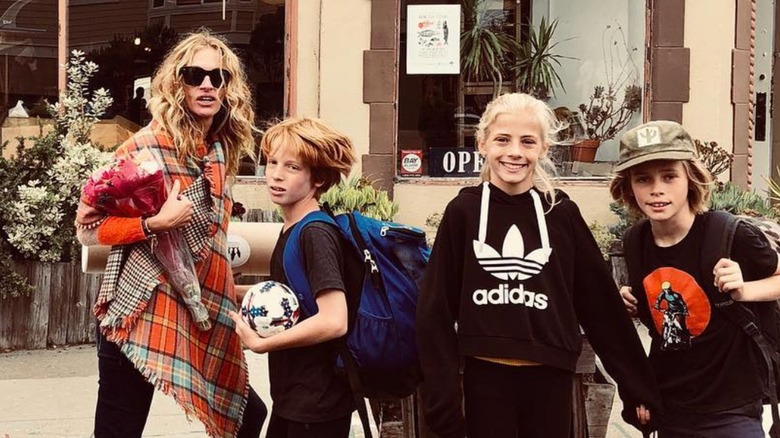 Julia Roberts with her kids Henry, Hazel and Finn