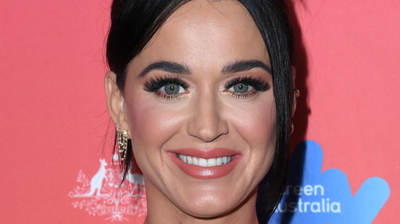 Katy Perry smiling at  the 2023 G'Day USA Arts Gala