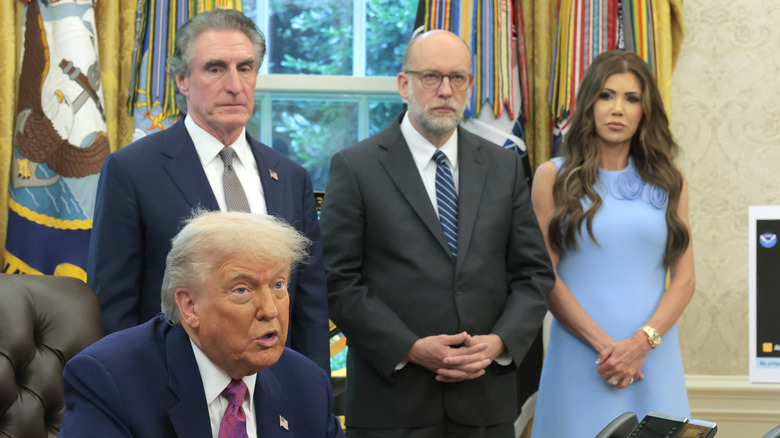 Kristi Noem in the Oval Office on June 10, 2025 with Donald Trump and other cabinet members