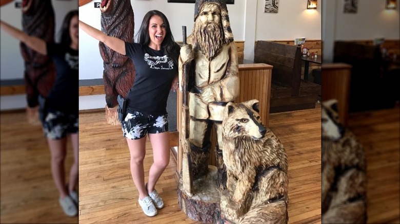 Lauren Boebert wearing shorts in her restaurant