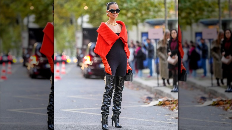 Woman in red leather gloves 