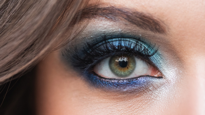 Makeup Tricks That Will Highlight Your Eye Color For A Standout Stare