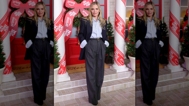 michelle pfeiffer at oh what fun premiere december 2025