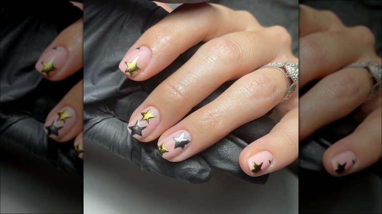 Mixed metal star nails