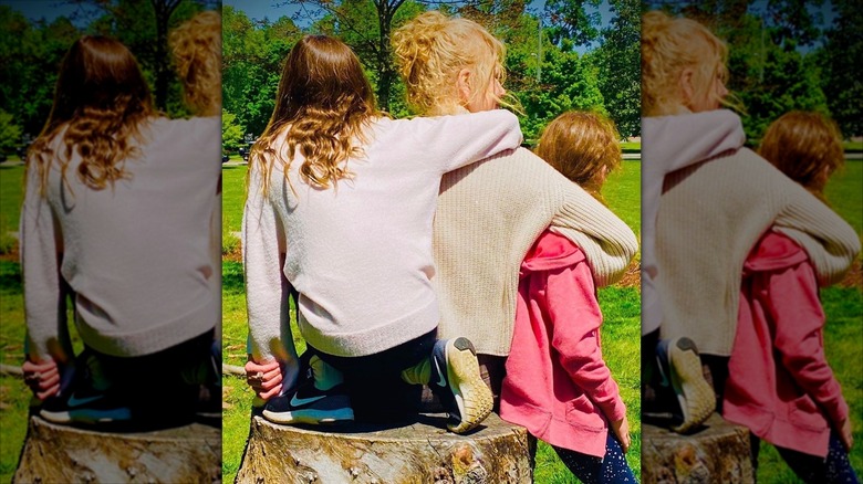 Nicole Kidman with her kids