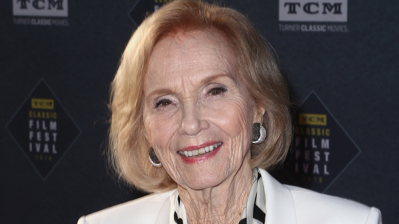 Eva Marie Saint smiles on the red carpet in 2018
