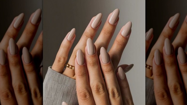 neutral manicure
