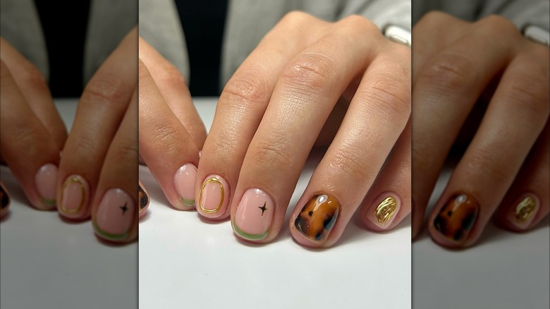 An earthy, short manicure on Instagram
