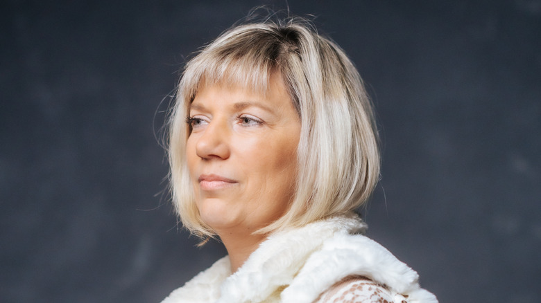 Woman with a blond bob