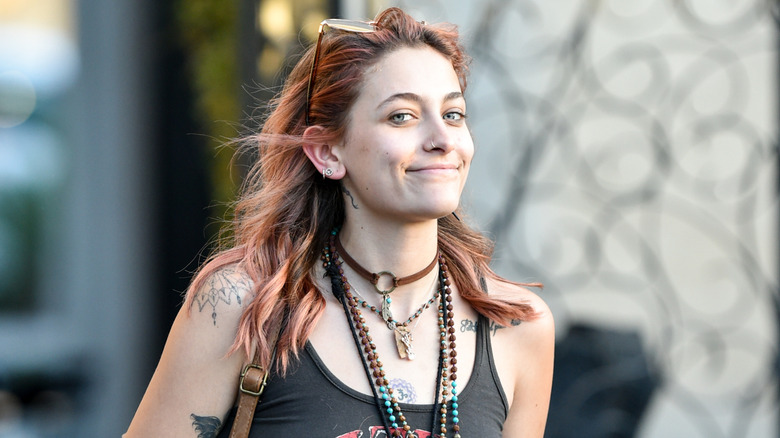 Paris Jackson with pink hair April 2018