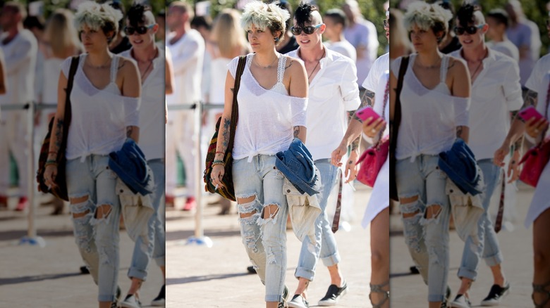 Paris Jackson in ripped jeans