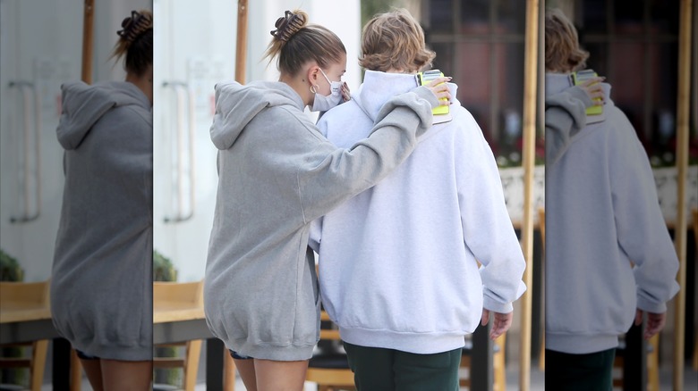 Justin Bieber and Hailey Bieber are seen out for lunch on September 23, 2020 in Los Angeles, California