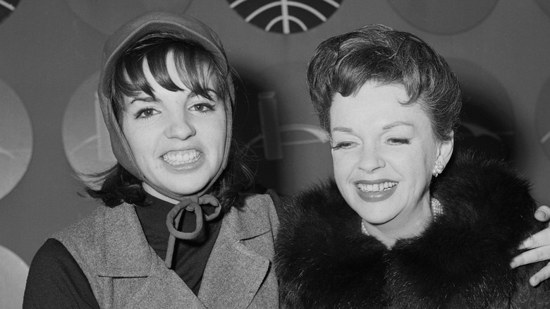 Liza Minnelli and Judy Garland in 1964