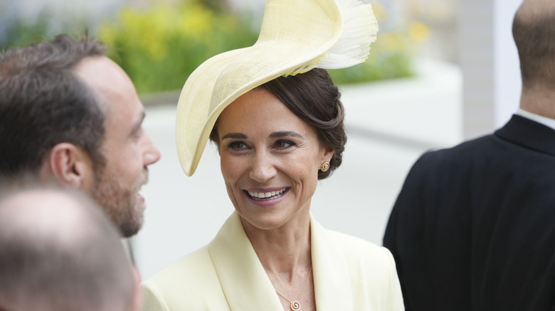 Pippa Middleton wears butter yellow