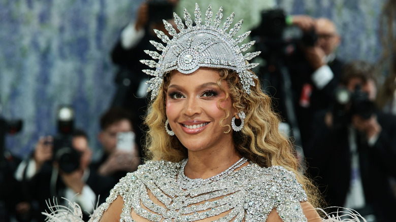 Beyoncé smiling at the 2026 Met Gala