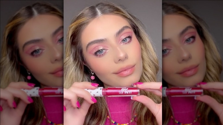 Barbiecore makeup 